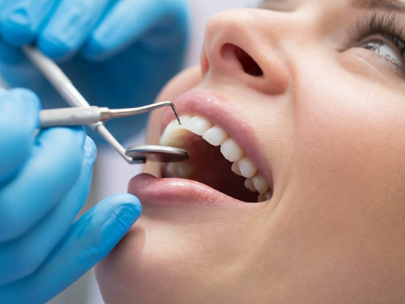 Лікування зубів в Києві