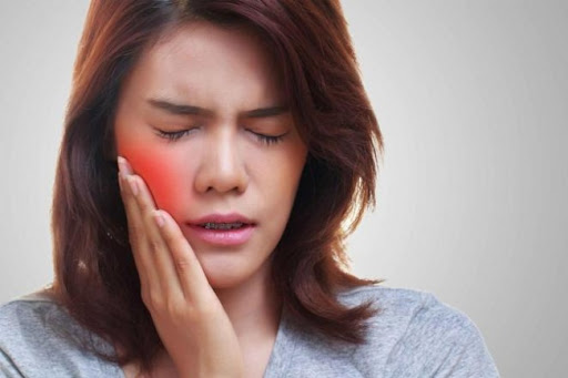 Пульпіт зуба: симптоми, причини та лікування